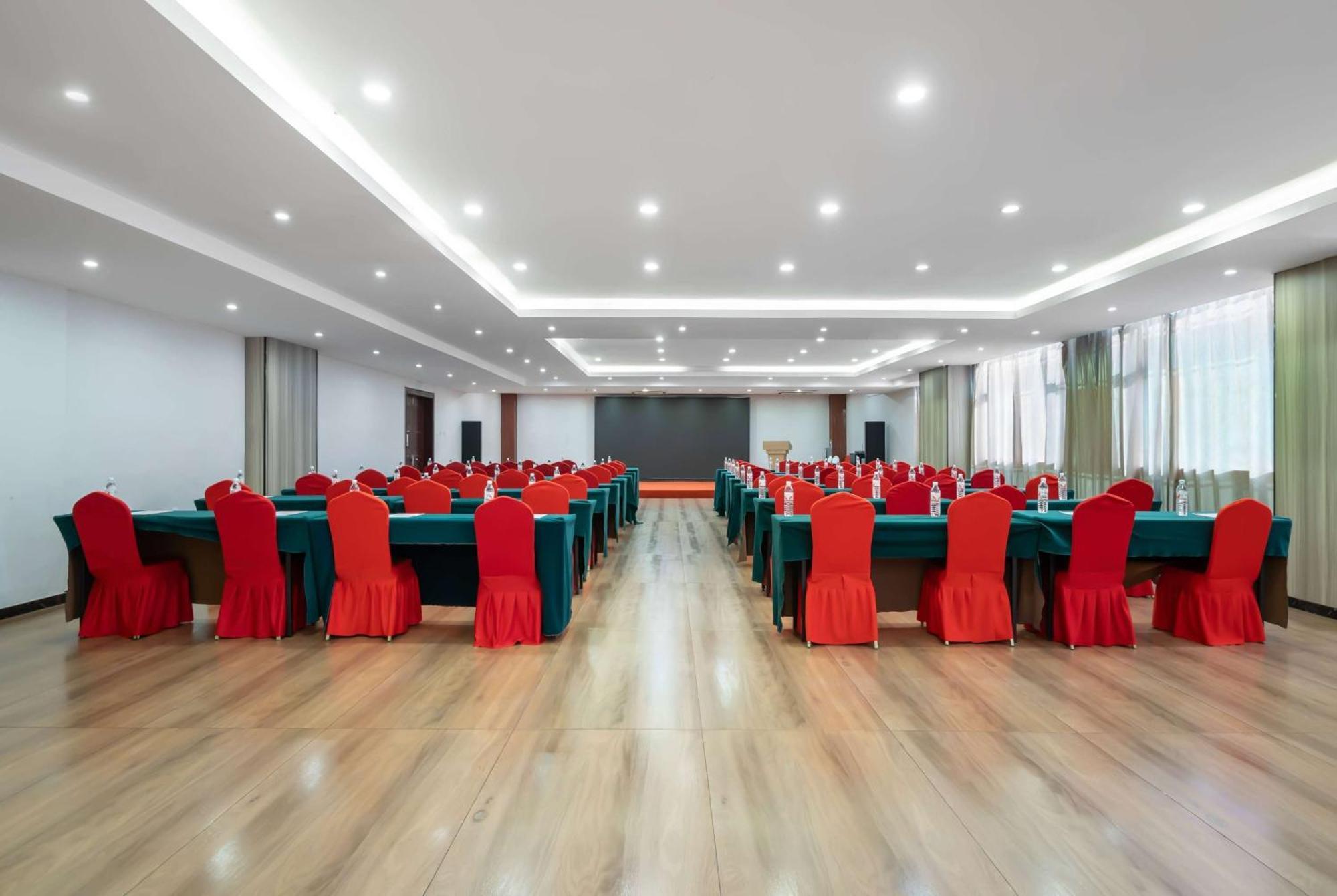 Hotel Ramada Linyi North Extérieur photo