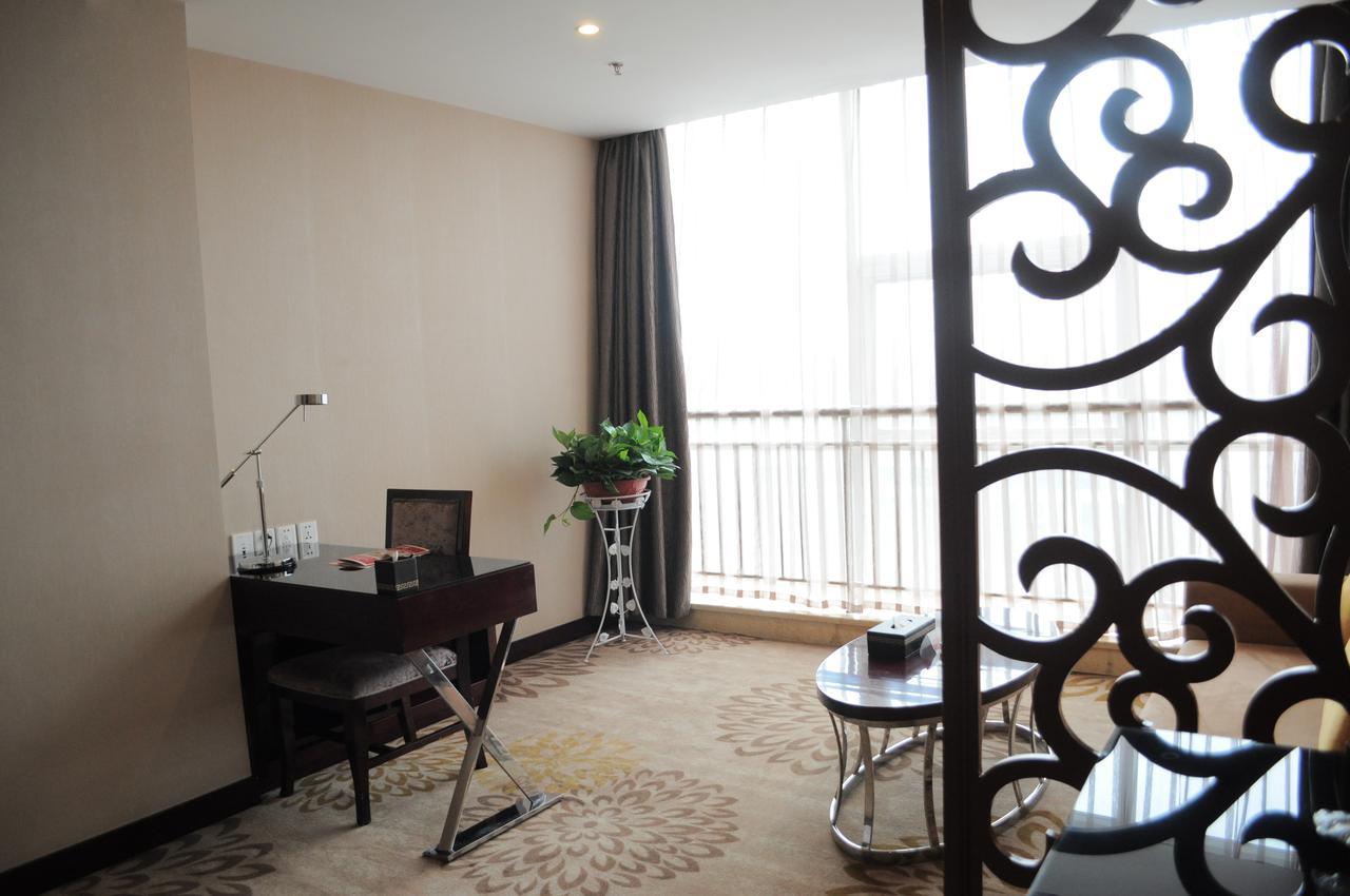Hotel Ramada Linyi North Extérieur photo