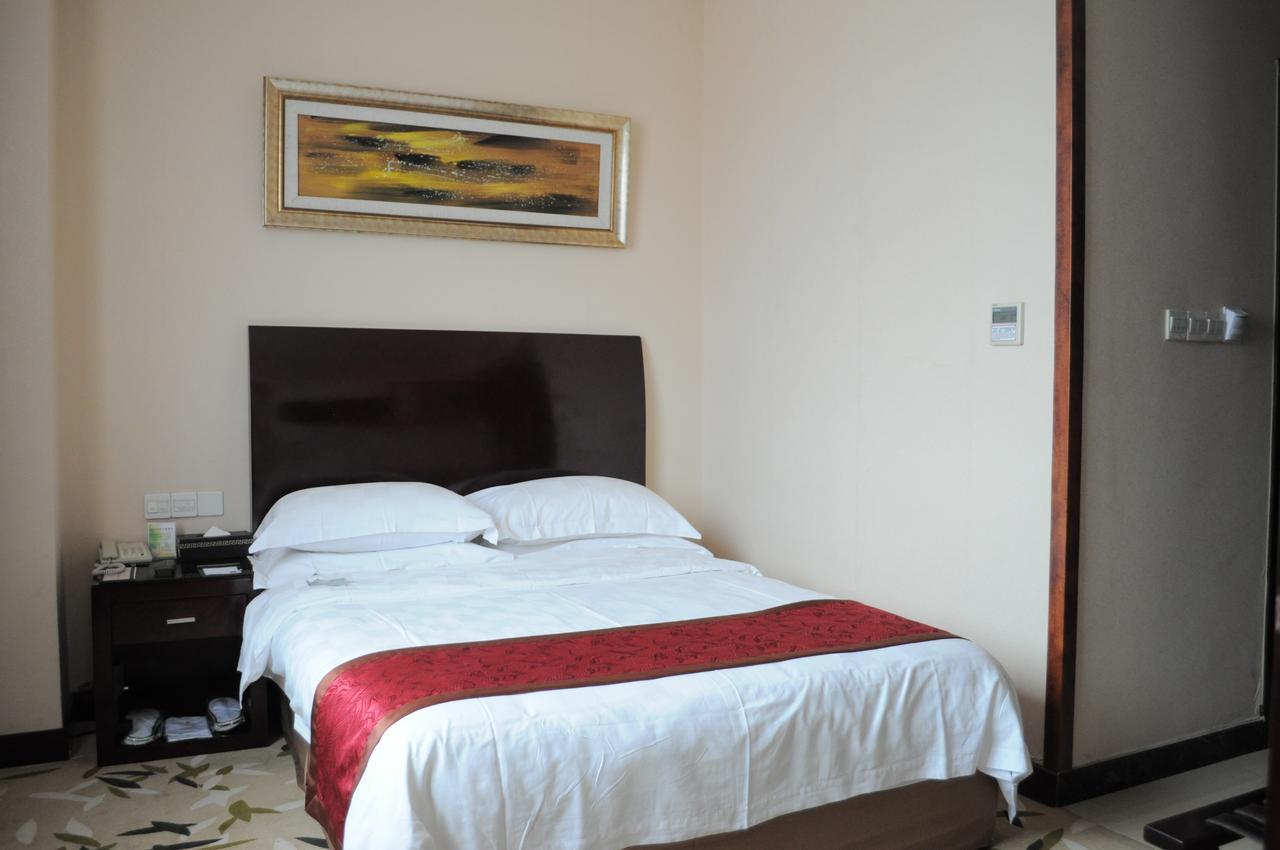 Hotel Ramada Linyi North Extérieur photo