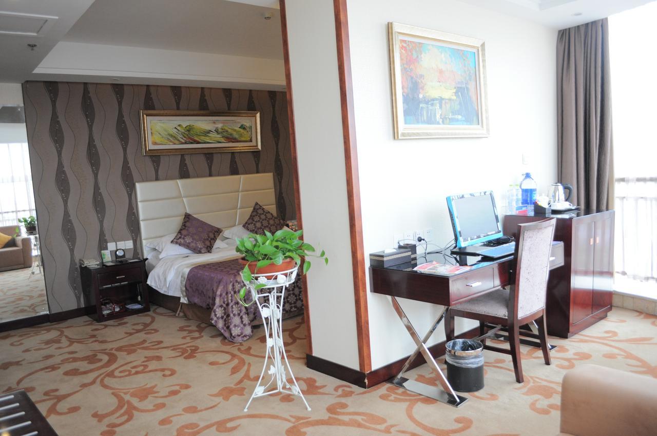 Hotel Ramada Linyi North Extérieur photo